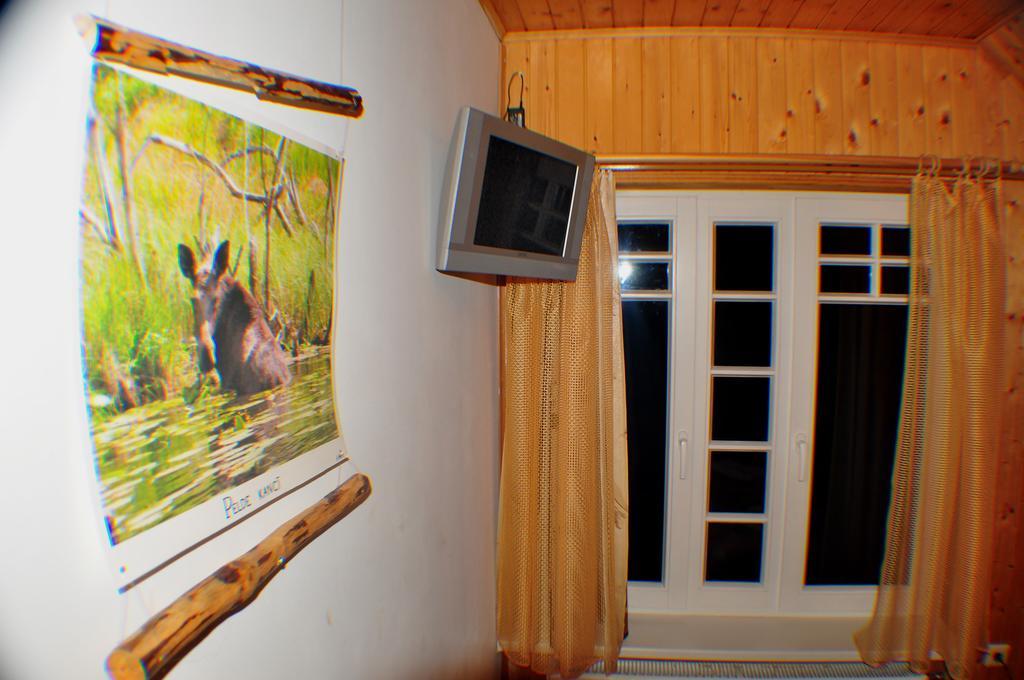 Guesthouse Leiputrija Ādaži Bagian luar foto