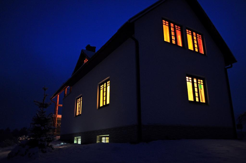 Guesthouse Leiputrija Ādaži Bagian luar foto