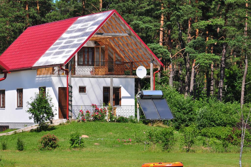 Guesthouse Leiputrija Ādaži Bagian luar foto