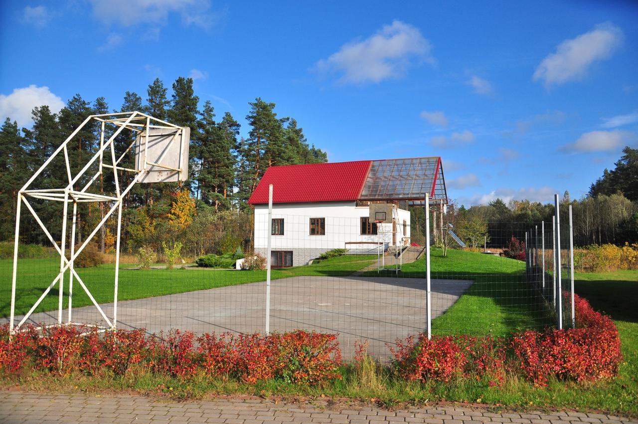 Guesthouse Leiputrija Ādaži Bagian luar foto