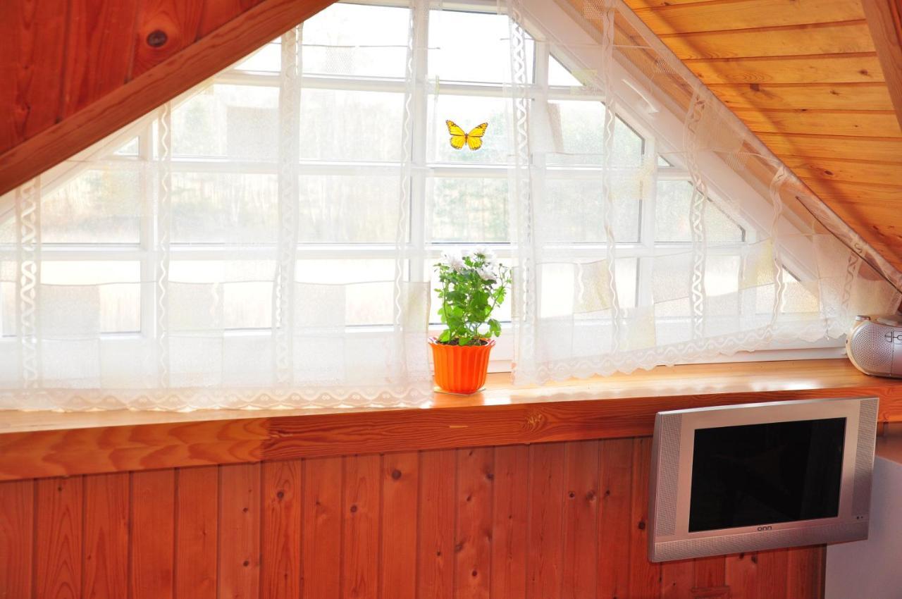 Guesthouse Leiputrija Ādaži Bagian luar foto