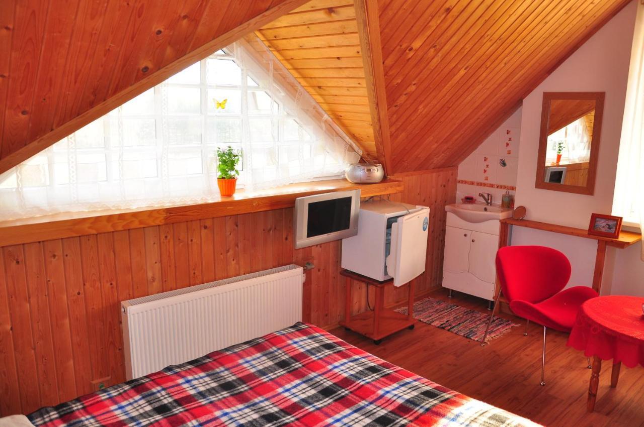 Guesthouse Leiputrija Ādaži Bagian luar foto
